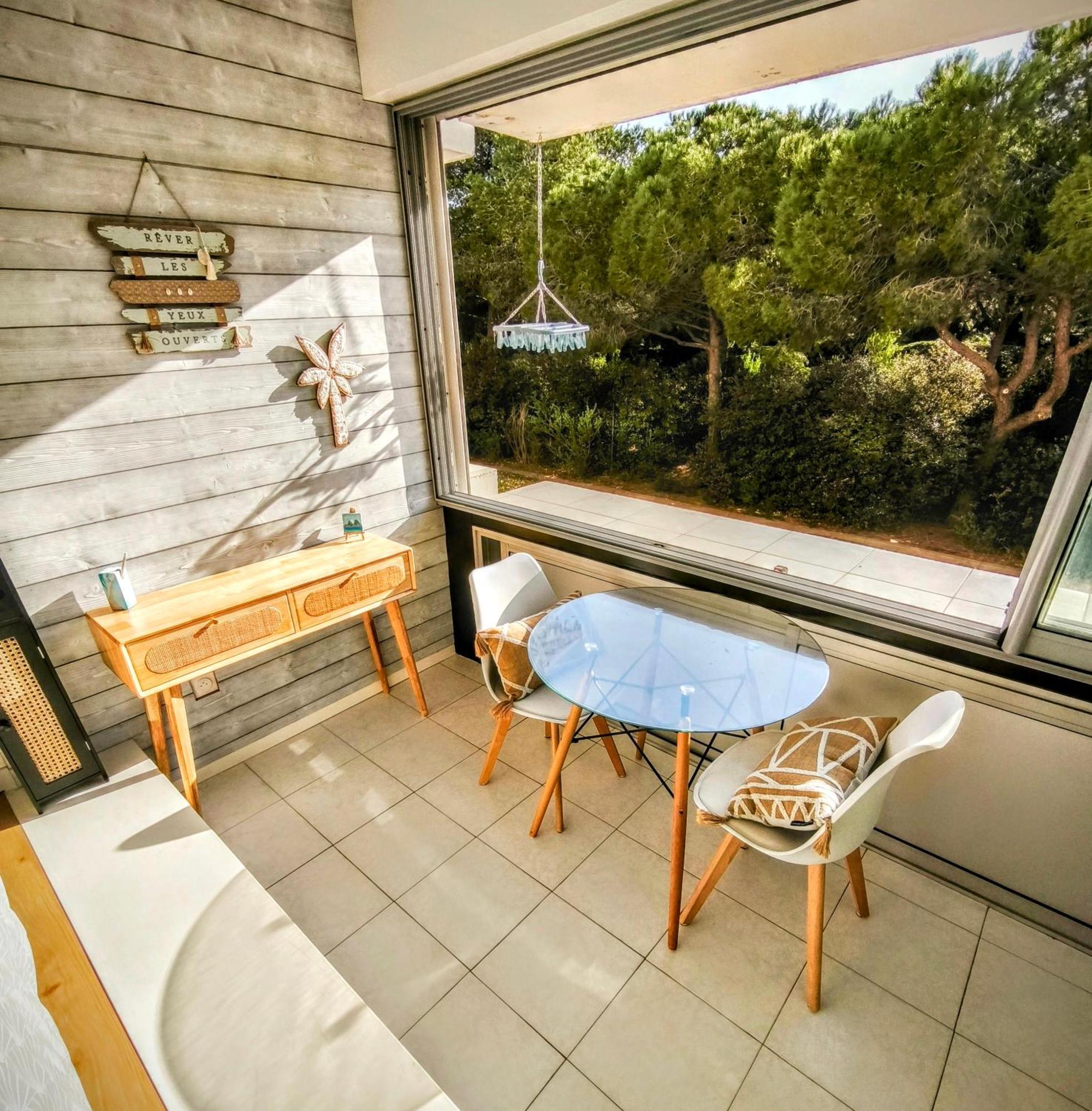 Le Bali Apartment ลาแซน-ซูร์-แมร์ ภายนอก รูปภาพ